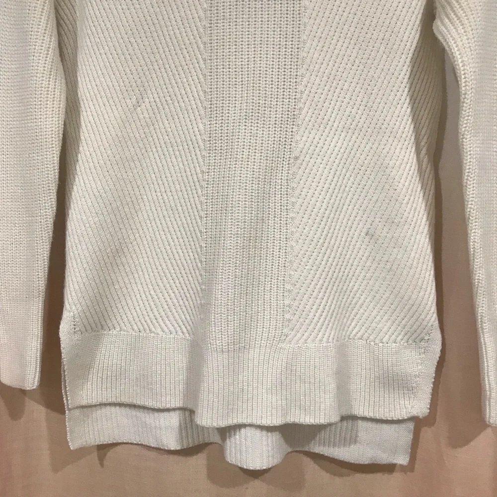 Athleta Merino Wool Crew Neck Womens Pullover Cream Sweater W/ Side Slits Size S - Picture 3 of 12